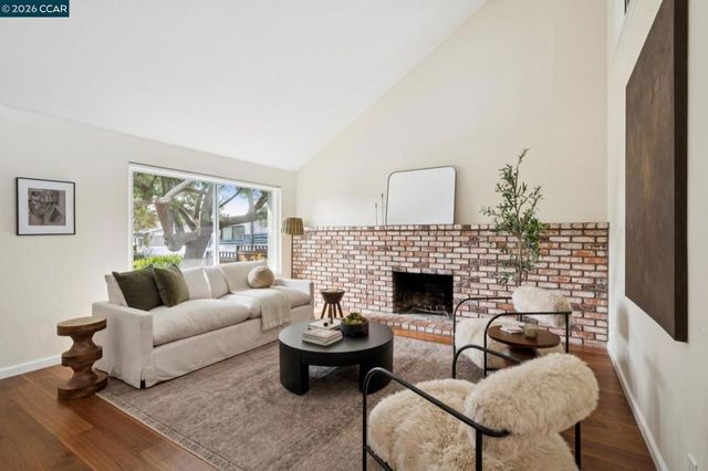 203 Radnor Court, Benicia, CA 94510
