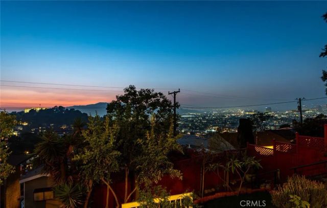 1404 Corona Drive, Glendale, CA 91205