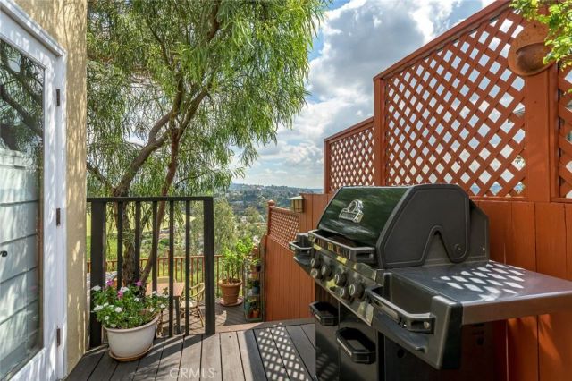 1404 Corona Drive, Glendale, CA 91205