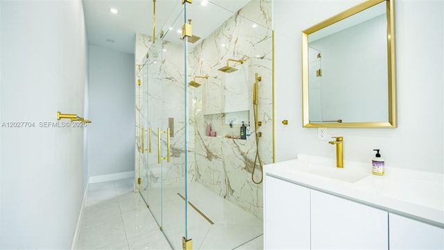 11450 SW 59th Ter 0, Miami, FL 33173