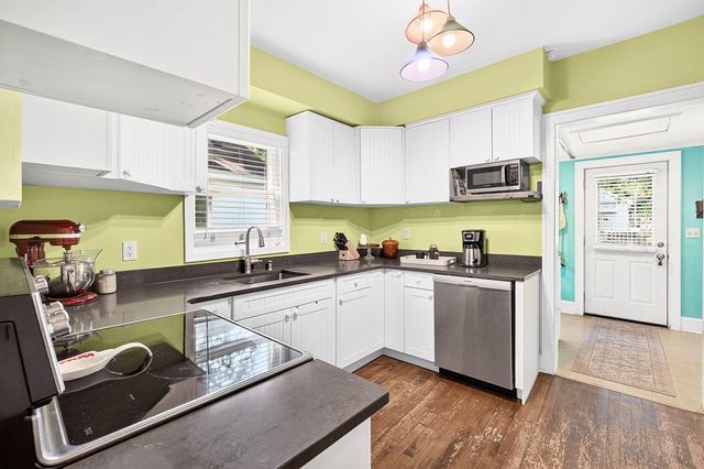 3820 38th Avenue S, Minneapolis, MN 55406