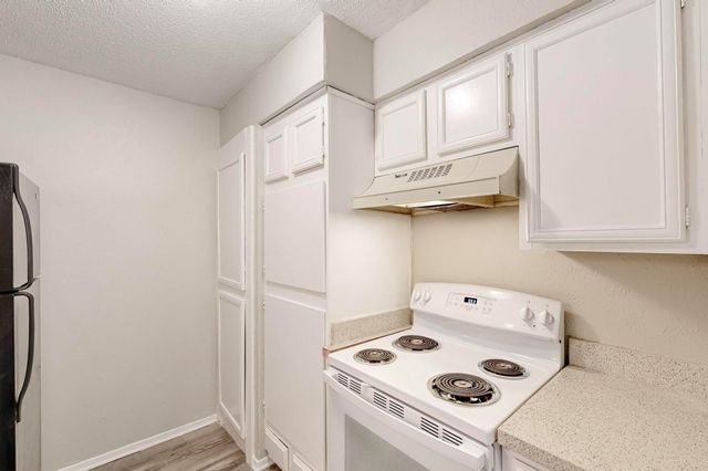 9696 Walnut Street 1402, Dallas, TX 75243