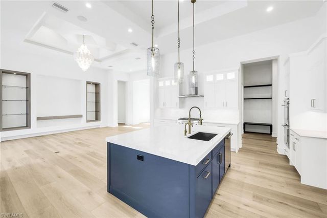 3891 Brynwood DR, Naples, FL 34119