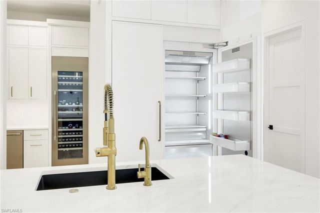 3891 Brynwood DR, Naples, FL 34119