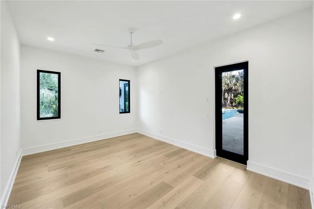 3891 Brynwood DR, Naples, FL 34119