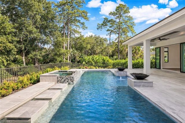 3891 Brynwood DR, Naples, FL 34119