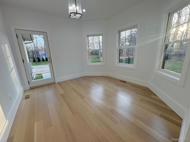 69 Jagger Lane, Westhampton, NY 11977