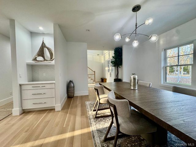69 Jagger Lane, Westhampton, NY 11977