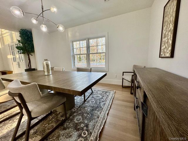 69 Jagger Lane, Westhampton, NY 11977