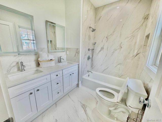 69 Jagger Lane, Westhampton, NY 11977