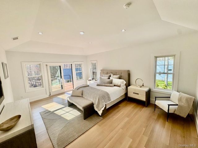 69 Jagger Lane, Westhampton, NY 11977