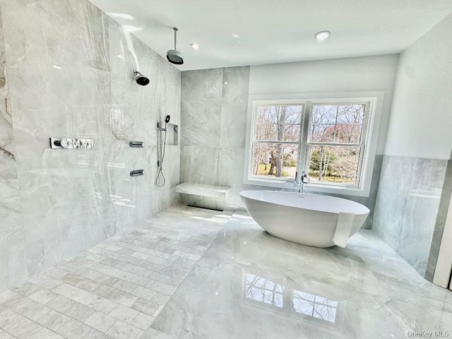 69 Jagger Lane, Westhampton, NY 11977