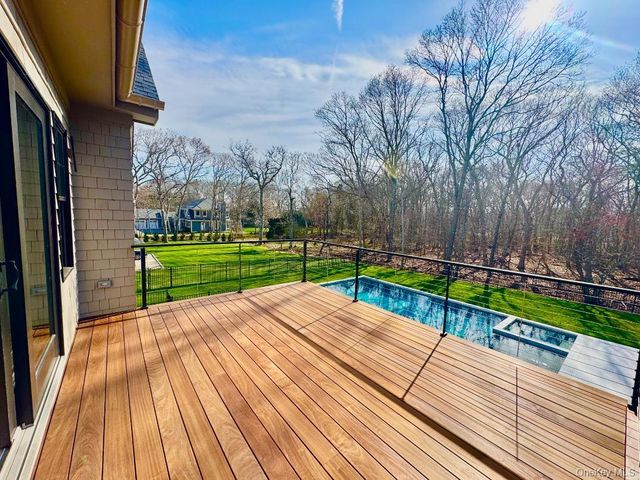 69 Jagger Lane, Westhampton, NY 11977
