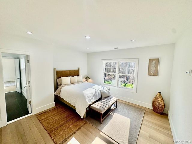69 Jagger Lane, Westhampton, NY 11977