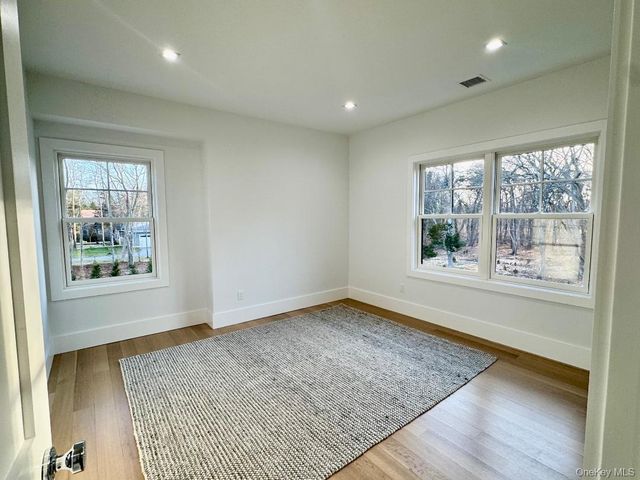 69 Jagger Lane, Westhampton, NY 11977