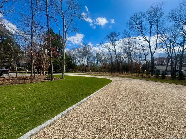 69 Jagger Lane, Westhampton, NY 11977