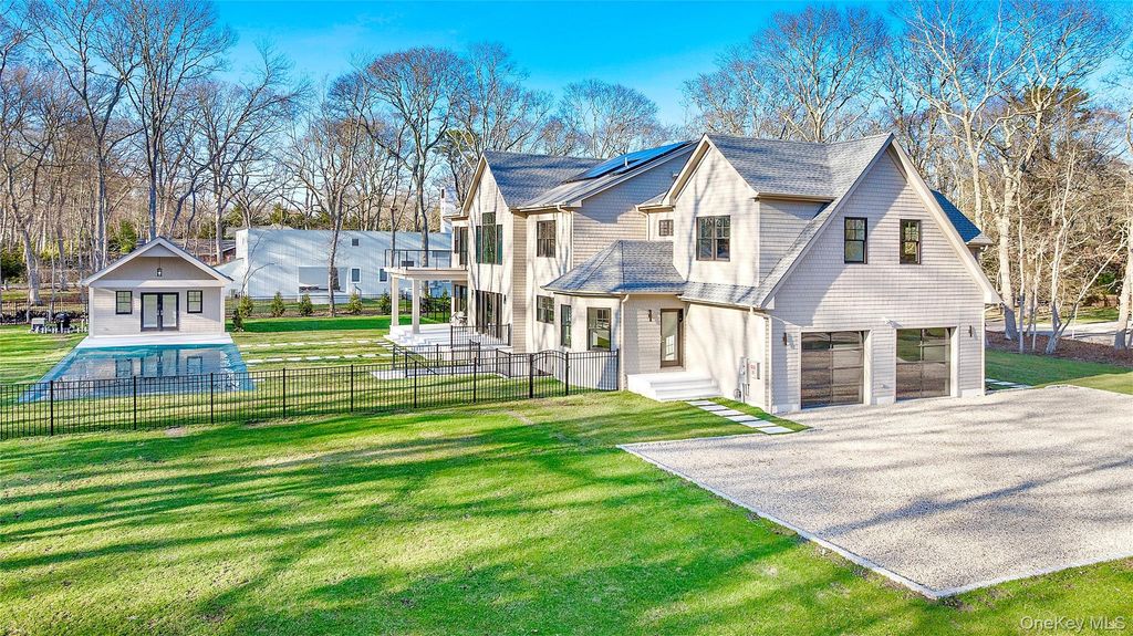 69 Jagger Lane, Westhampton, NY 11977