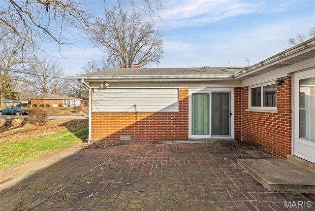 125 Chevy Chase Drive, Belleville, IL 62223