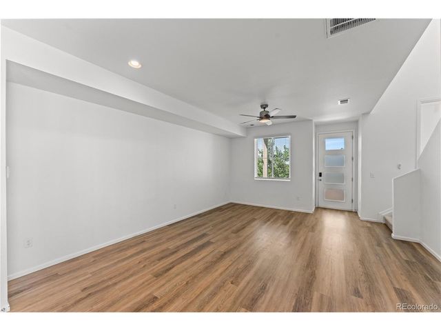24223 E 41st Ave, Aurora, CO 80019