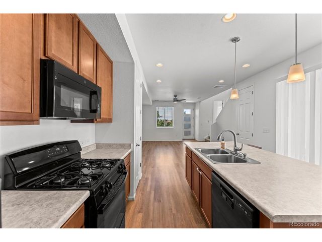 24223 E 41st Ave, Aurora, CO 80019