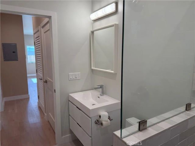 1072 N Vinedo Avenue, Pasadena, CA 91107
