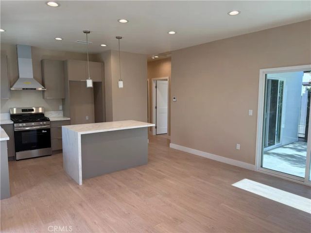 1072 N Vinedo Avenue, Pasadena, CA 91107
