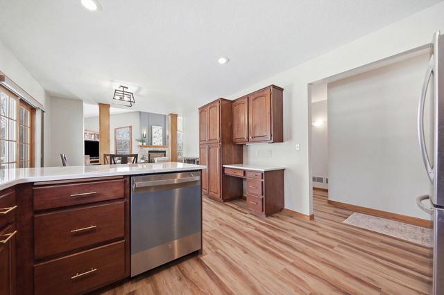 518 Pamela Lane, Hudson, WI 54016