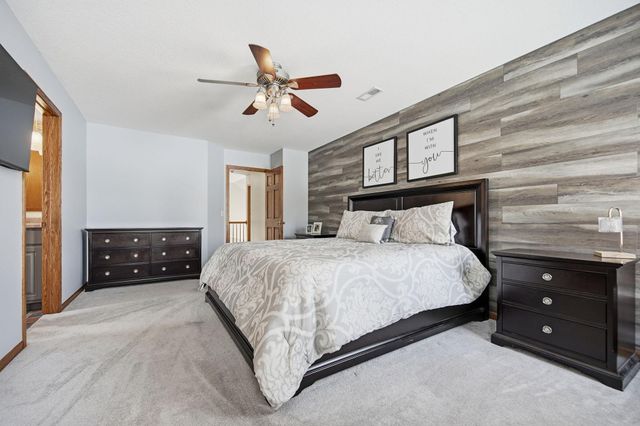 518 Pamela Lane, Hudson, WI 54016