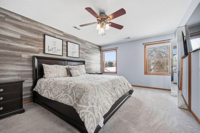 518 Pamela Lane, Hudson, WI 54016