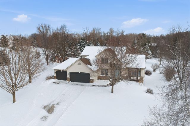 518 Pamela Lane, Hudson, WI 54016