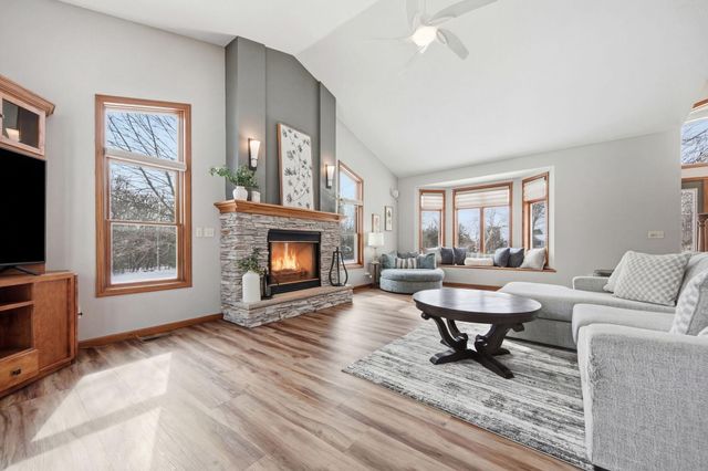 518 Pamela Lane, Hudson, WI 54016