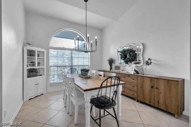 488 Henley DR, Naples, FL 34104