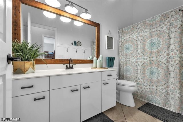 488 Henley DR, Naples, FL 34104