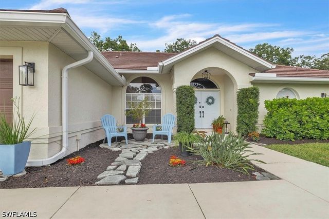 488 Henley DR, Naples, FL 34104