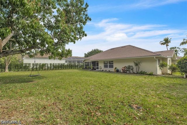 488 Henley DR, Naples, FL 34104