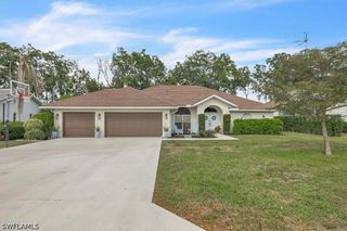 488 Henley DR, Naples, FL 34104