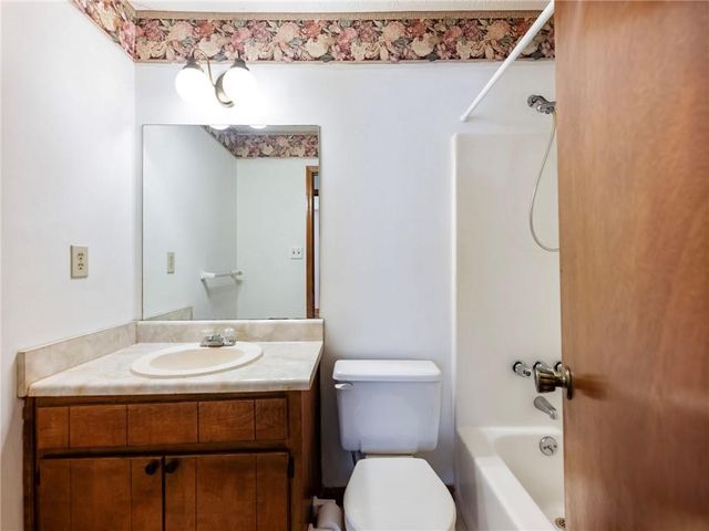 1805 Danielle Place, Lawrenceville, GA 30043