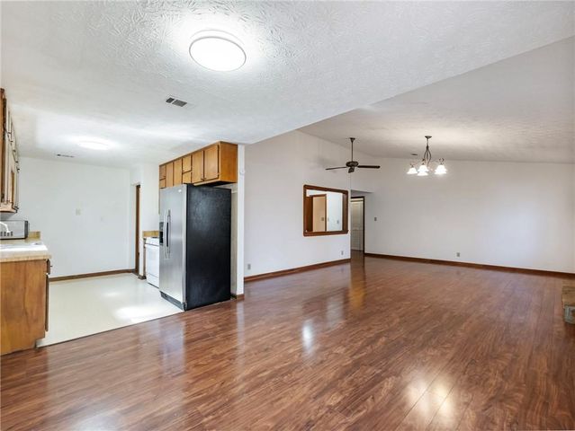 1805 Danielle Place, Lawrenceville, GA 30043