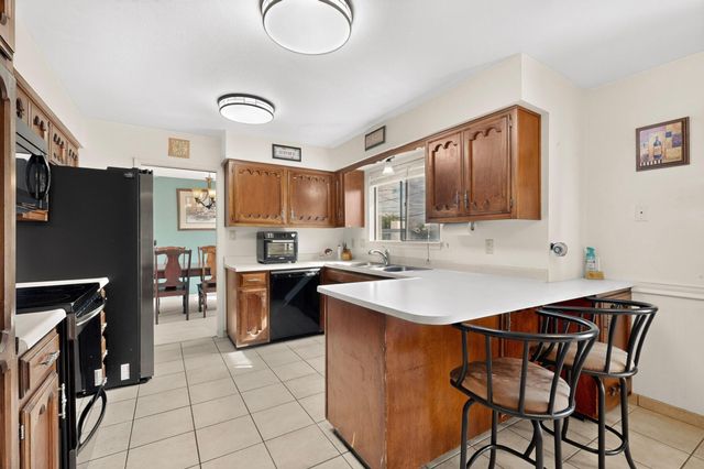 12110 Princess Jeanne Avenue NE, Albuquerque, NM 87112