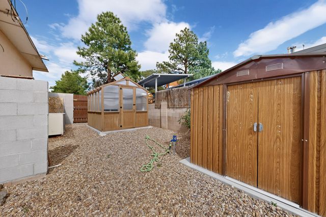 12110 Princess Jeanne Avenue NE, Albuquerque, NM 87112