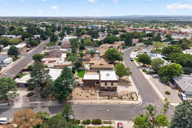 12110 Princess Jeanne Avenue NE, Albuquerque, NM 87112