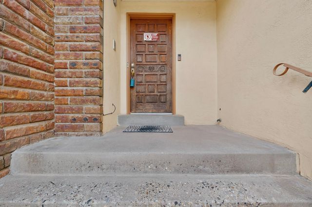 12110 Princess Jeanne Avenue NE, Albuquerque, NM 87112