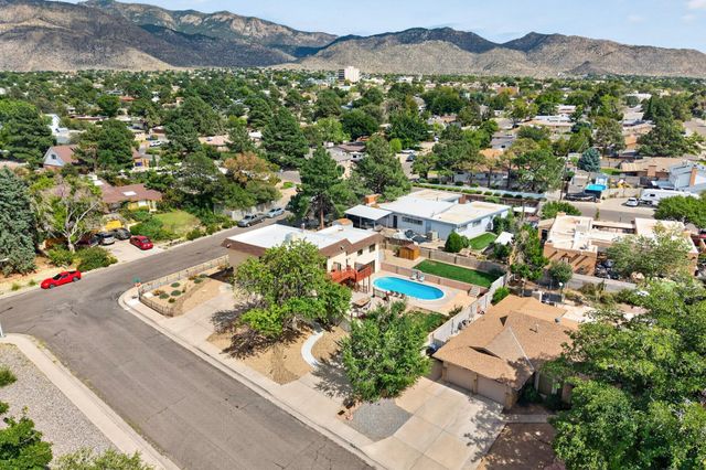 12110 Princess Jeanne Avenue NE, Albuquerque, NM 87112