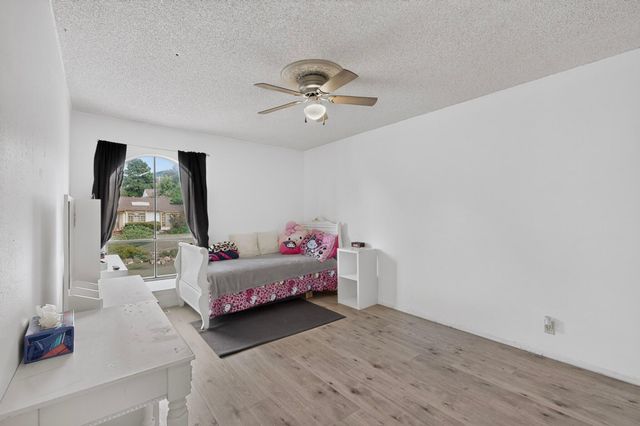 12110 Princess Jeanne Avenue NE, Albuquerque, NM 87112