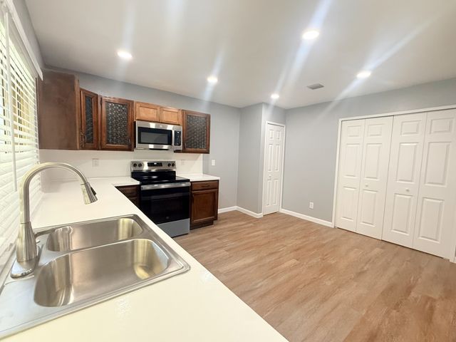 4330 Mayflower, Garland, TX 75043
