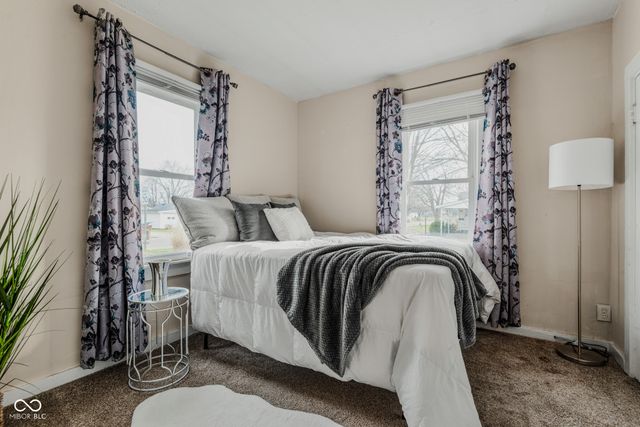 2711 22nd Street, Columbus, IN 47201