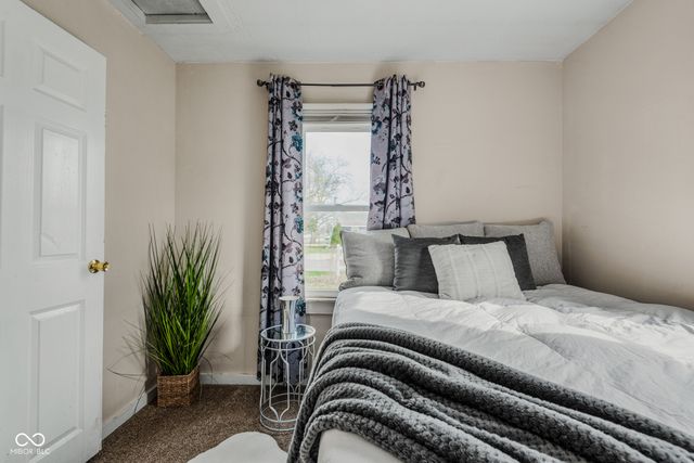 2711 22nd Street, Columbus, IN 47201