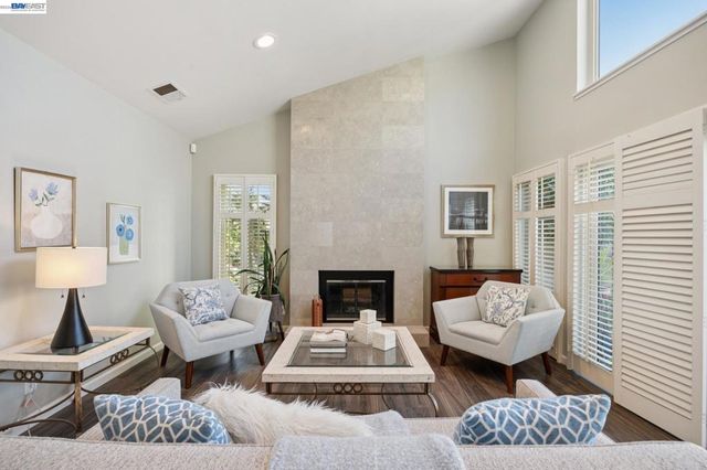 3430 Camanoe Ln, Alameda, CA 94502