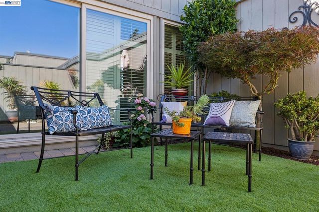 3430 Camanoe Ln, Alameda, CA 94502