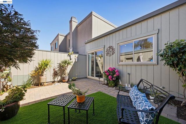 3430 Camanoe Ln, Alameda, CA 94502